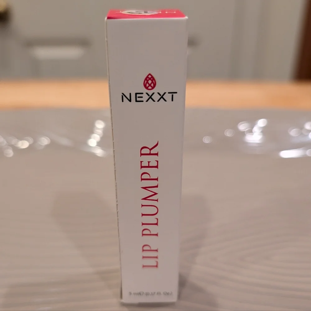 Nexxt lip plumper